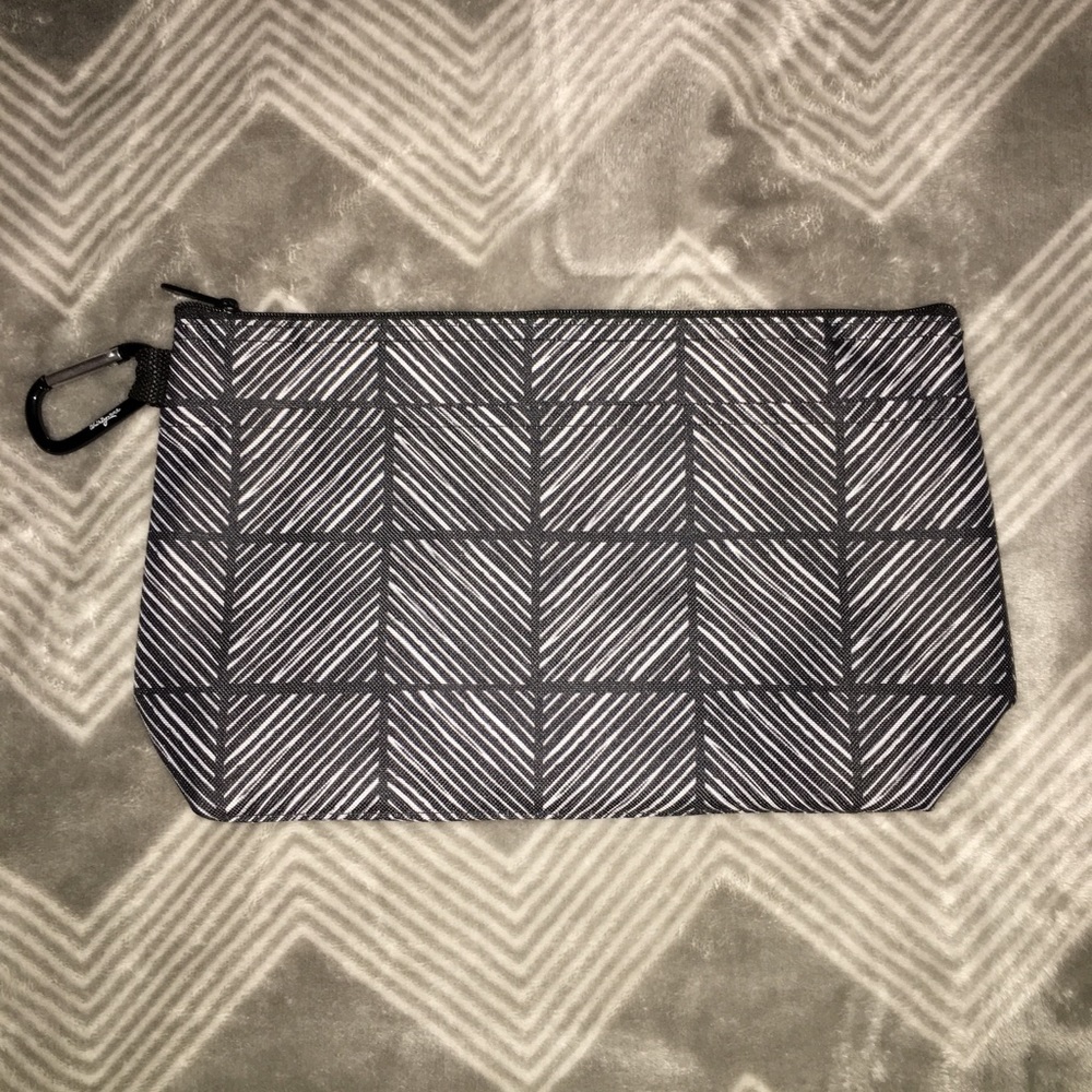 THIRTY-ONE Cool Clip Thermal pouch- chevron print